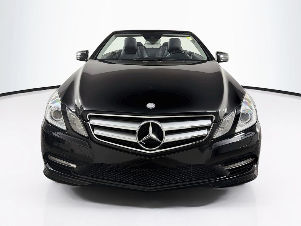 Used 2012 Mercedes-Benz E 550 Cabriolet image 3
