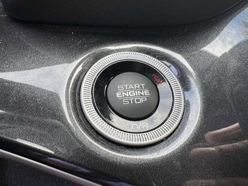 Used 2022 Jeep Grand Cherokee Laredo w/ Luxury Tech Group I image 14