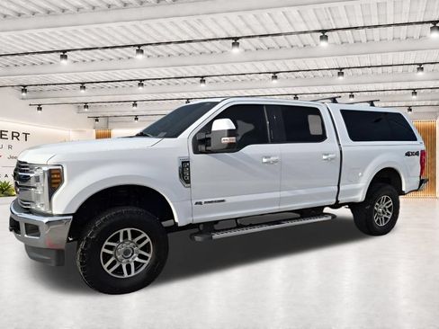 Used 2019 Ford F250 Lariat AWD/4WD image 5