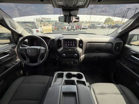 Used 2023 Chevrolet Silverado 1500 Custom Trail Boss image 11