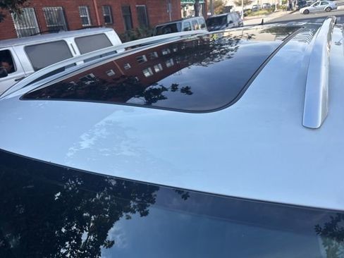 Used 2018 Volkswagen Atlas Launch Edition image 9