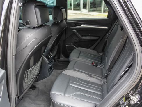 Used 2023 Audi Q5 2.0T Premium Plus w/ Premium Plus Package AWD/4WD image 16
