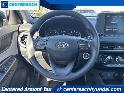 Used 2022 Hyundai Kona SEL image 12