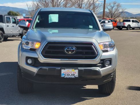 Used 2023 Toyota Tacoma SR5 w/ Technology Package image 2