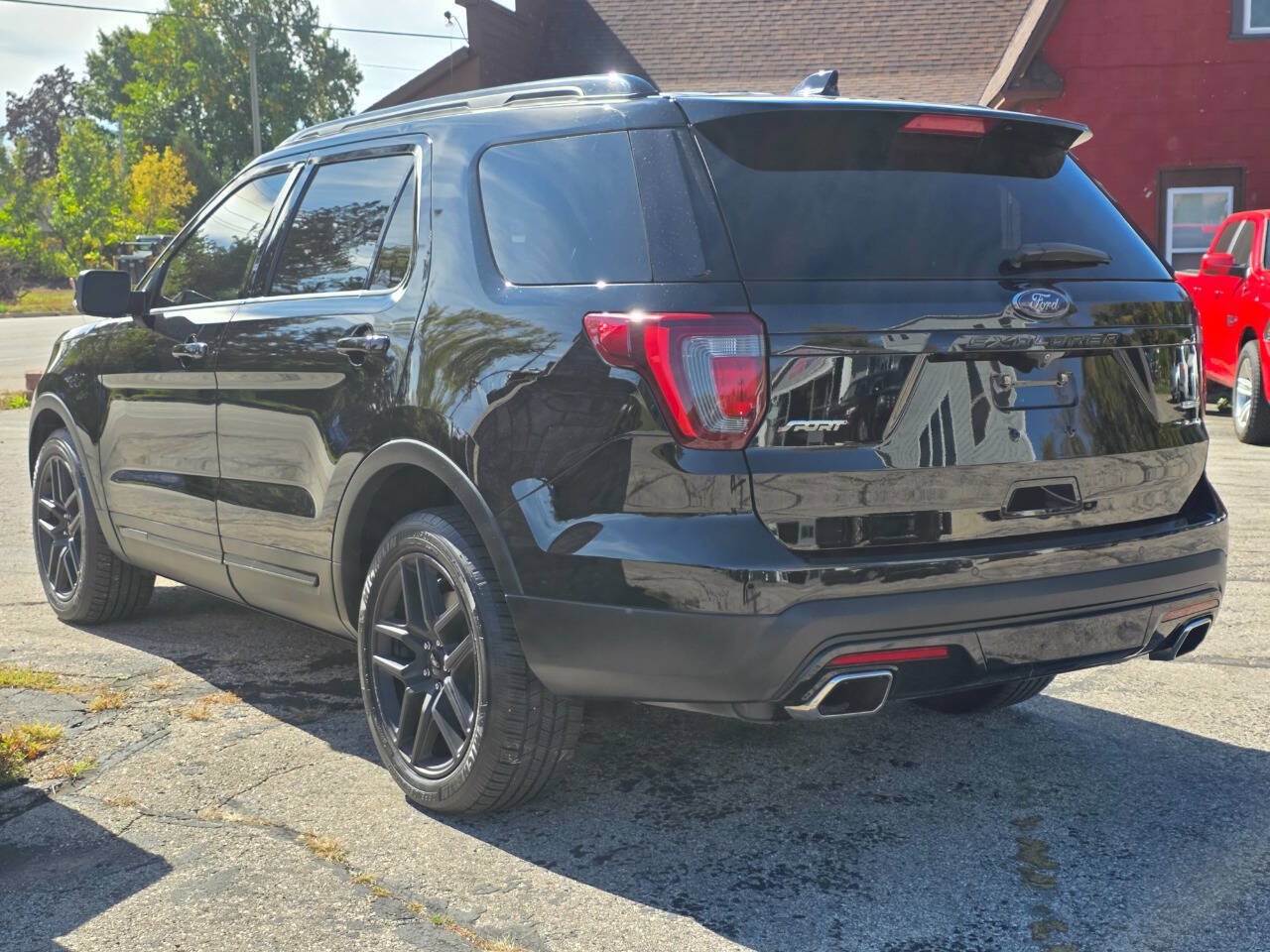 Used 2017 Ford Explorer Sport w/ Equipment Group 401A AWD/4WD image 4