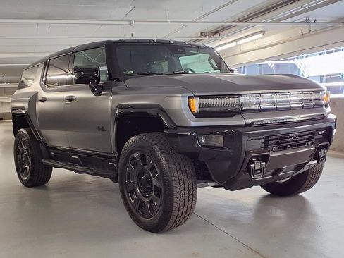 New 2026 GMC Hummer EV 3X w/ Carbon Fiber Edition Package AWD/4WD image 3