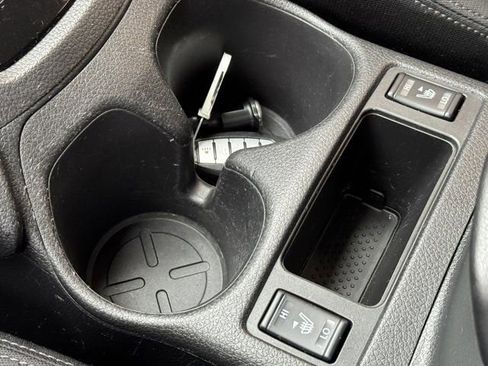 Used 2019 Nissan Rogue SV w/ Premium Package image 30