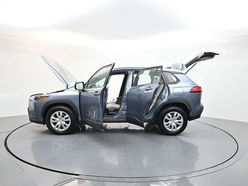Used 2023 Toyota Corolla Cross L FWD image 35