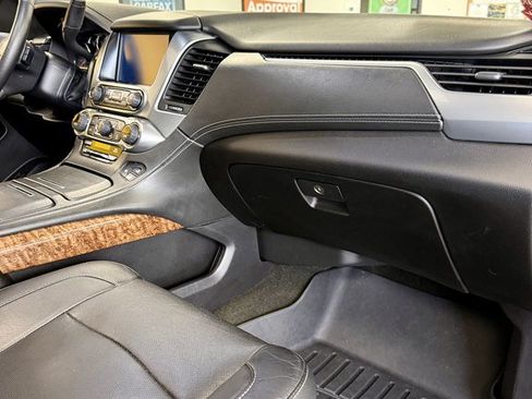 Used 2016 Chevrolet Suburban LTZ AWD/4WD image 12