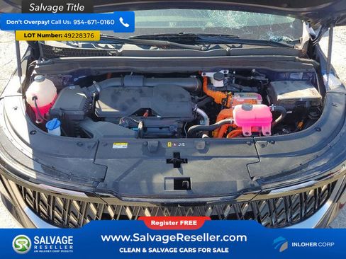 Used 2025 Kia Carnival EX image 16