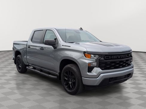 Used 2025 Chevrolet Silverado 1500 Custom w/ Rally Edition AWD/4WD image 7