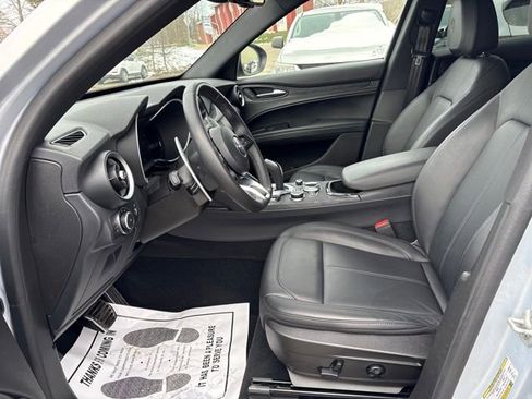 Used 2024 Alfa Romeo Stelvio Sprint image 15