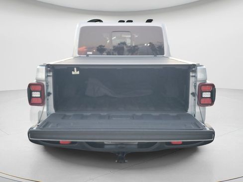 Used 2023 Jeep Gladiator Rubicon w/ LED Lighting Group AWD/4WD image 27