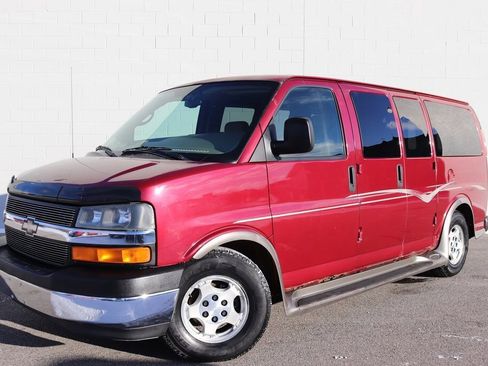 Used 2007 Chevrolet Express 1500 w/ Preferred Equipment Group image 38