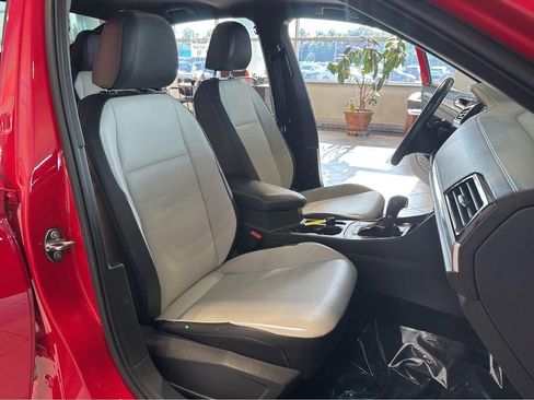 Used 2019 Volkswagen Jetta R-Line FWD image 31