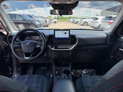 Used 2023 Ford Bronco Sport Heritage w/ Heritage Convenience Package AWD/4WD image 16