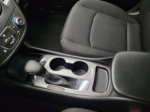 Used 2021 Chevrolet Malibu LS FWD image 26