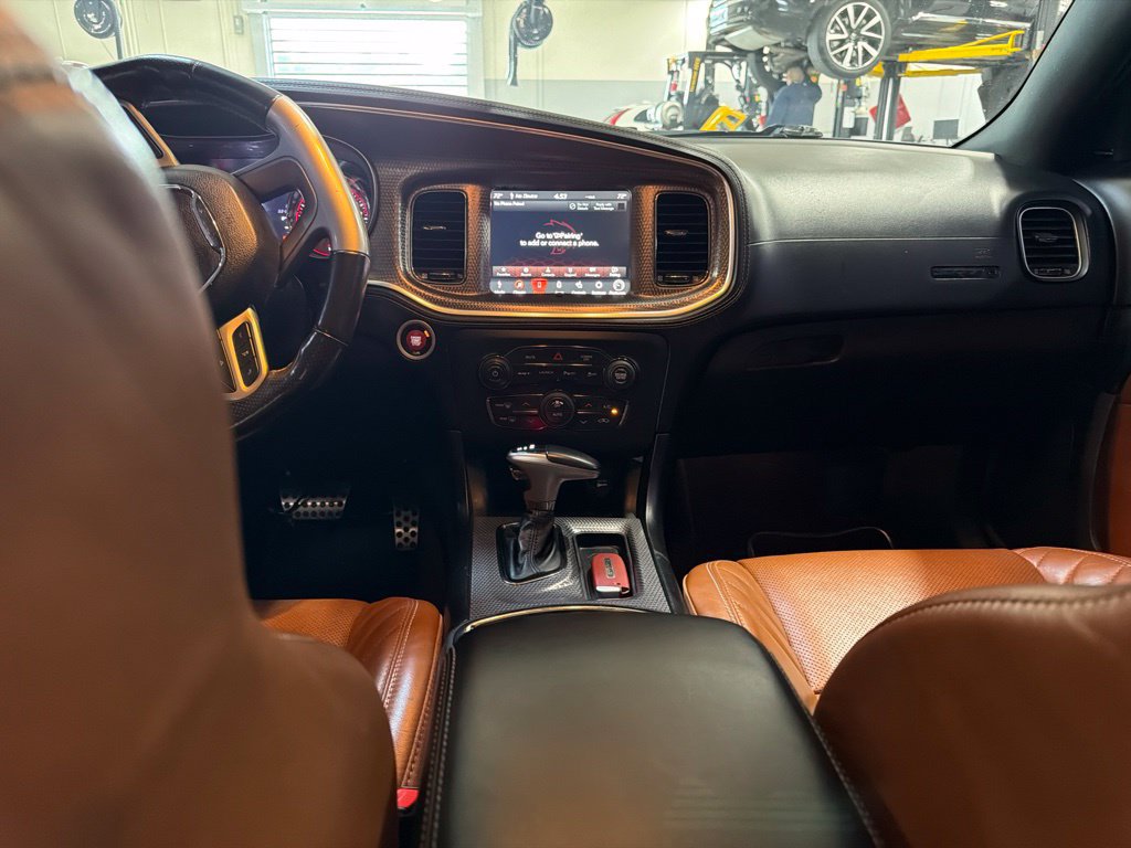 Used 2022 Dodge Charger SRT Hellcat w/ Harman/Kardon Audio Group RWD image 5