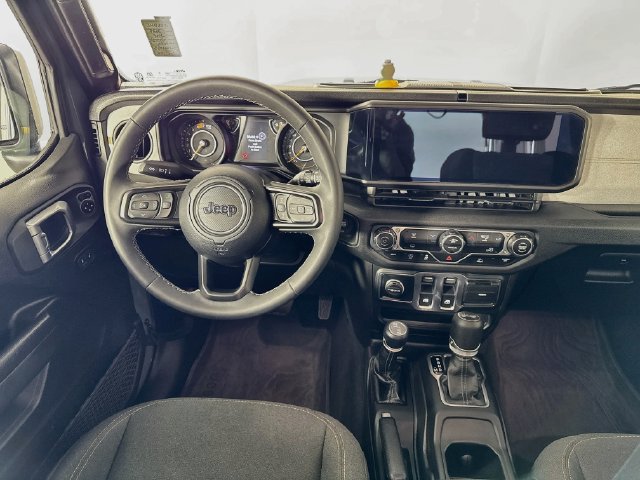 Used 2025 Jeep Wrangler Sport AWD/4WD image 24