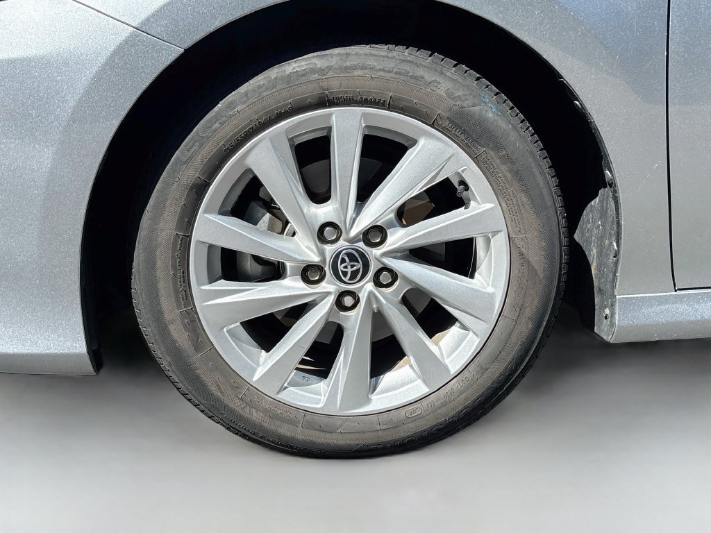 Used 2024 Toyota Camry LE FWD image 29