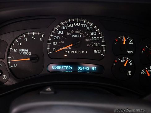 Used 2006 GMC Sierra 2500 SLE w/ Snow Plow Prep Package image 15