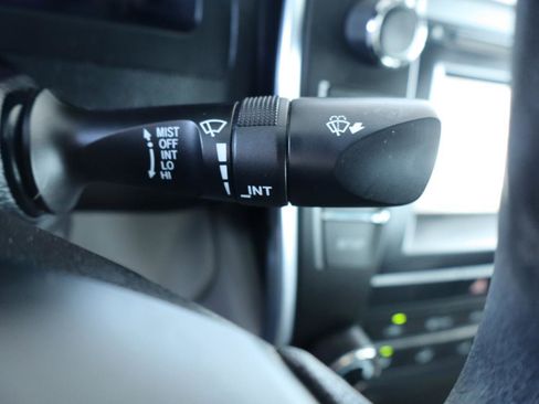 Used 2015 Toyota Camry LE image 24