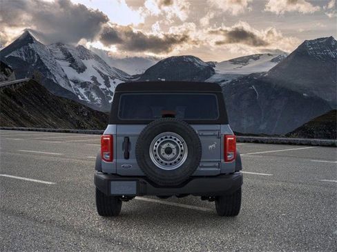 New 2025 Ford Bronco 4-Door image 5