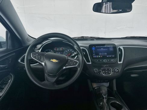 Used 2023 Chevrolet Malibu LT FWD image 21