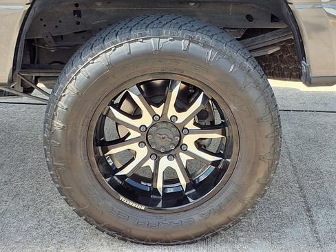 Used 2017 Ford F250 Platinum w/ Platinum Ultimate Package AWD/4WD image 30