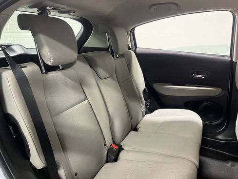 Used 2021 Honda HR-V LX image 13