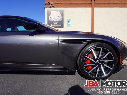 Used 2020 Aston Martin DB11 Coupe image 48