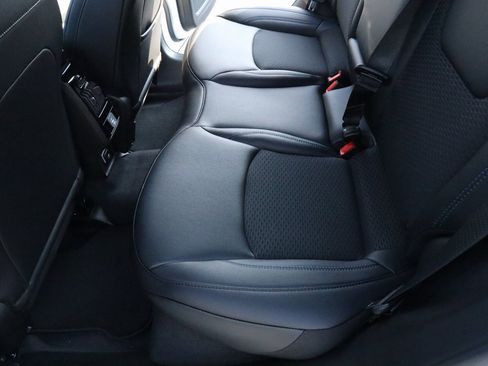 New 2026 Jeep Compass Latitude image 12