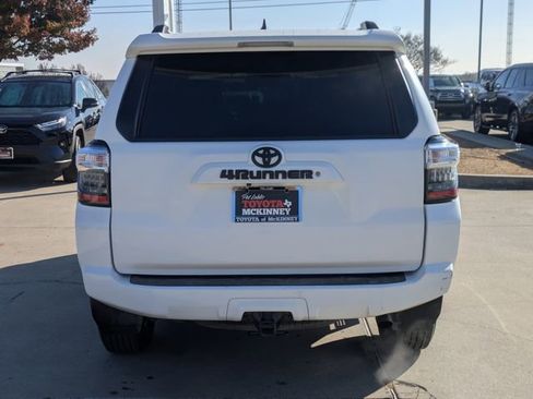 Used 2020 Toyota 4Runner SR5 image 7