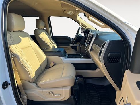 Used 2019 Ford F250 Lariat w/ Lariat Ultimate Package image 15