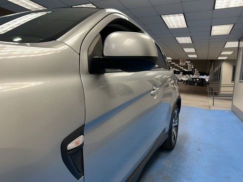 Used 2025 Mitsubishi Outlander Sport AWD image 15