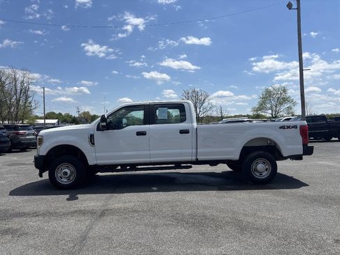Used 2019 Ford F250 XL w/ Power Equipment Group AWD/4WD image 4