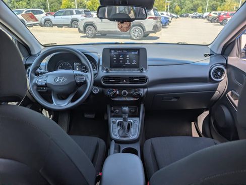 Used 2022 Hyundai Kona SEL FWD image 29