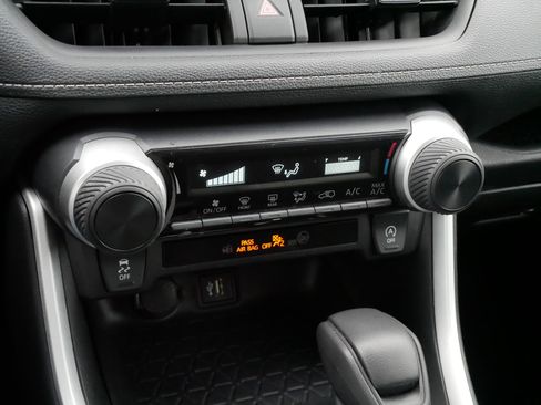 Certified 2024 Toyota RAV4 LE image 23