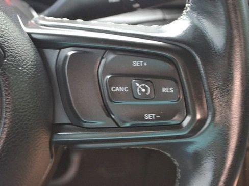 Used 2022 Jeep Wrangler Sport AWD/4WD image 21