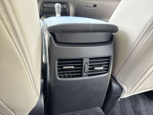 Certified 2024 MAZDA CX-30 AWD 2.5 S w/ Preferred Package image 37