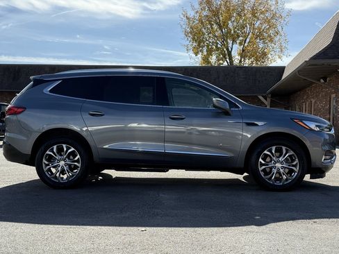 Used 2019 Buick Enclave Avenir image 7