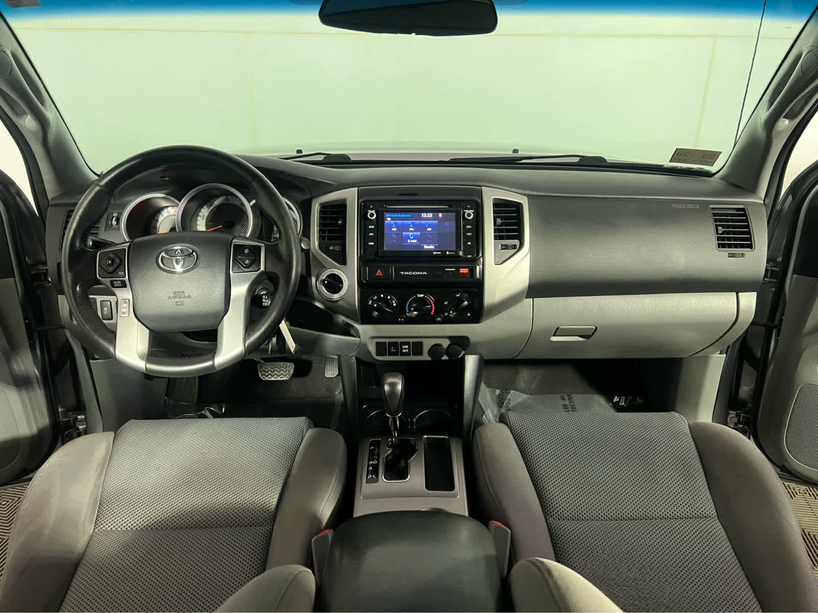 Used 2015 Toyota Tacoma 4x4 Double Cab w/ TRD Off-Road Package image 10