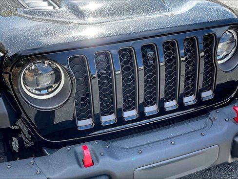 Certified 2023 Jeep Wrangler Unlimited Rubicon w/ Steel Bumper Group image 28