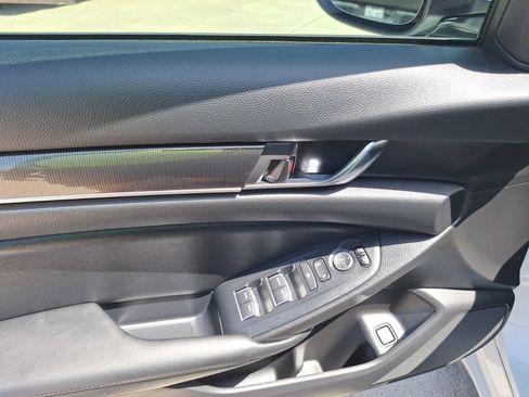 Used 2022 Honda Accord Sport image 18