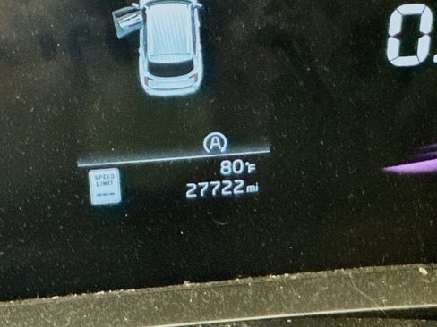 Certified 2024 Kia Telluride S w/ S Sunroof Package AWD/4WD image 12