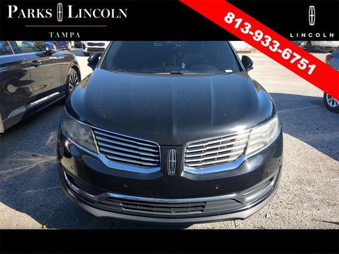 Used 2017 Lincoln MKX Reserve w/ Luxury Package image 3
