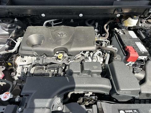 Used 2024 Toyota RAV4 LE AWD/4WD image 11
