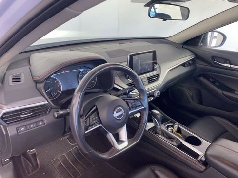 Certified 2024 Nissan Altima 2.5 SR FWD image 12