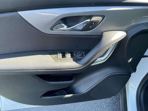 Used 2023 Chevrolet Blazer LT image 14