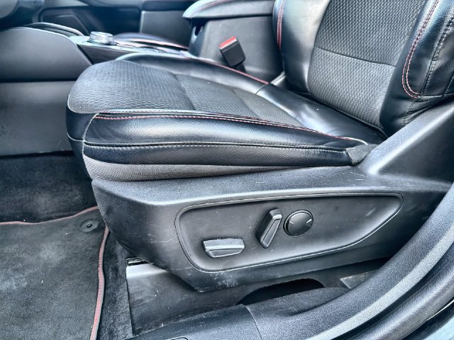 Used 2023 Ford Escape ST-Line AWD/4WD image 12